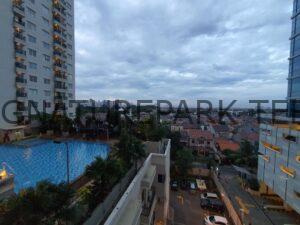 Read more about the article SOLD Signature Park 2BR Corner Lantai Rendah Furnished View Kolam Renang