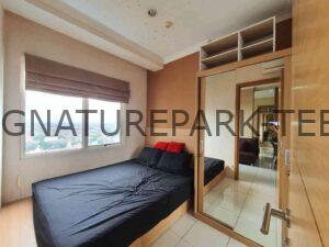 Read more about the article RENTED Sewa Signature Park Jakarta 2BR Fully Furnished View Kolam